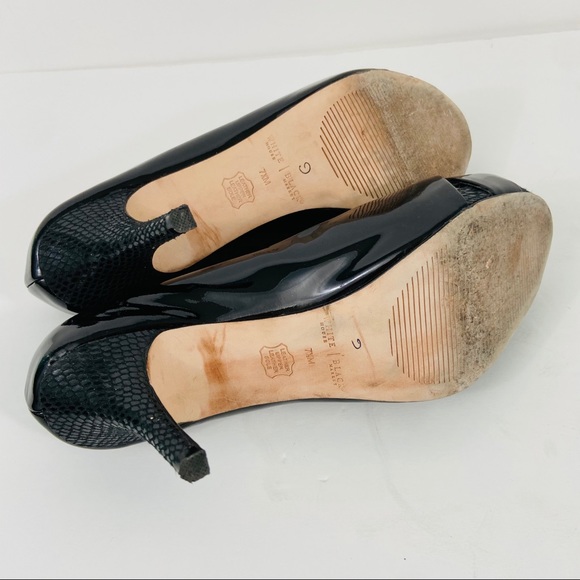 WHBM BLACK SHOES - Picture 9 of 10